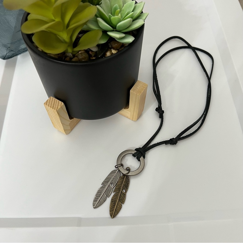 Adjustable necklace